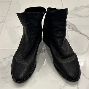 Stuart Weitzman Vintage Black Women's Ankle Boots